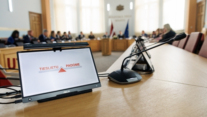 Tieslietu padomes sēde