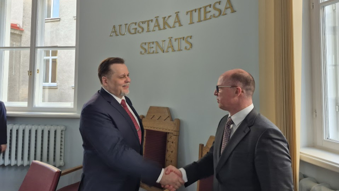 Mesiters 07.11.2025.