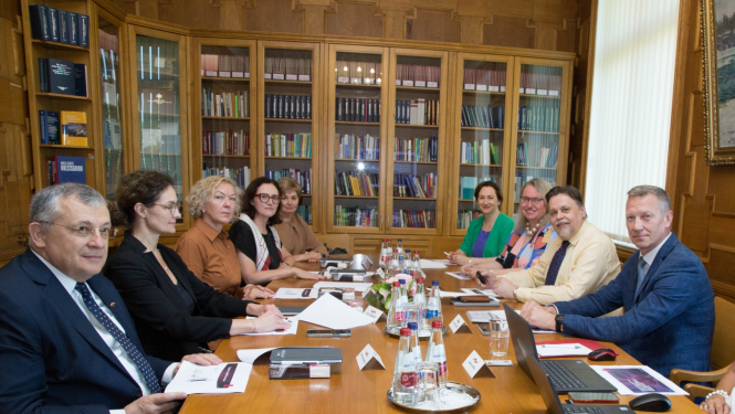 Latvijas un Tieslietu padomju pārstāvju tikšanās