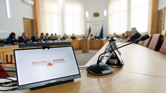 Tieslietu padomes sēde