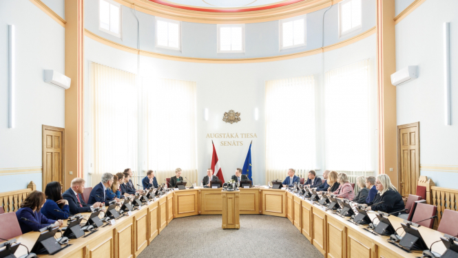 Tieslietu padomes sēde